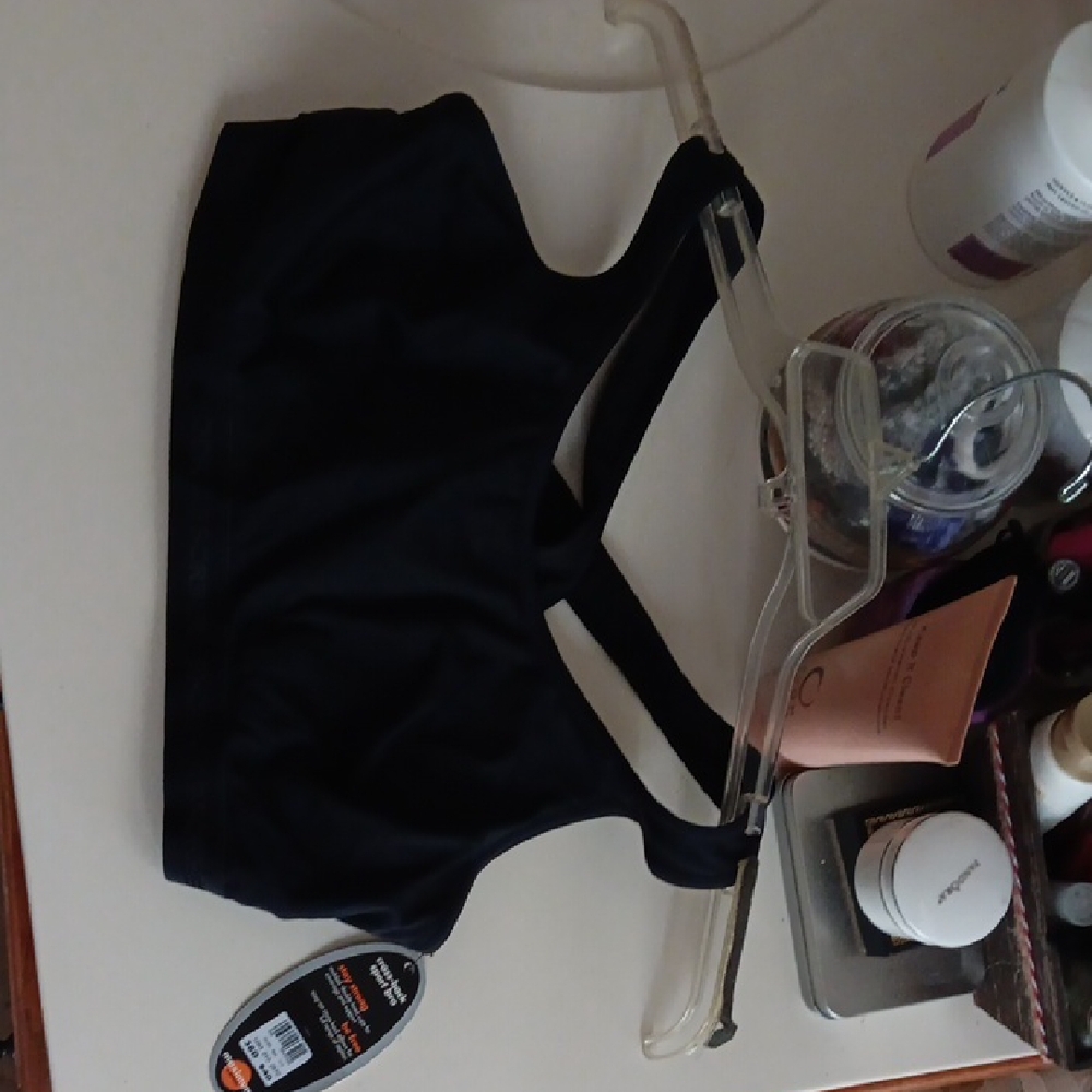 Shock Aborber 38D Black Cross-Back Sports Bra